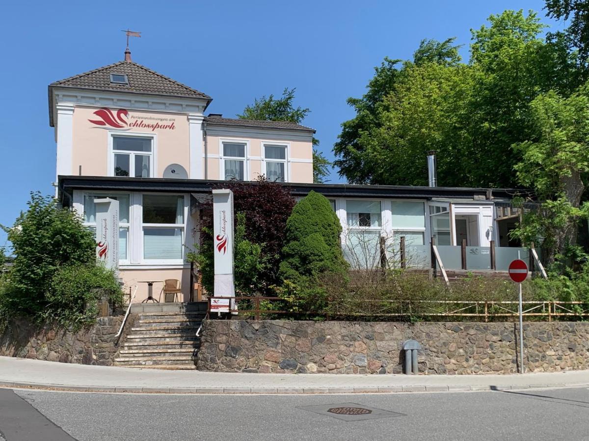 Am Schlosspark - App Ostsee-Perle Apartment Glucksburg Bagian luar foto